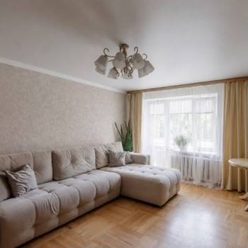 Продается Многокомнатная квартира, 80 м²