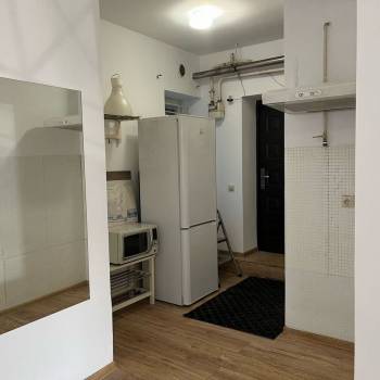 Продается Нежилое помещение, 80 м²