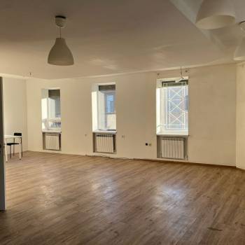 Продается Нежилое помещение, 80 м²