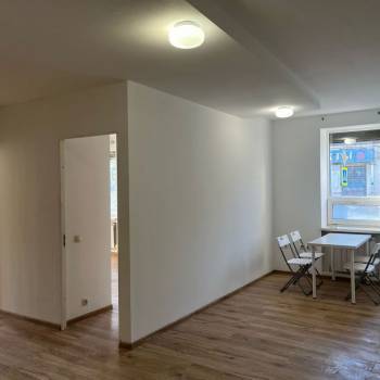 Продается Нежилое помещение, 80 м²