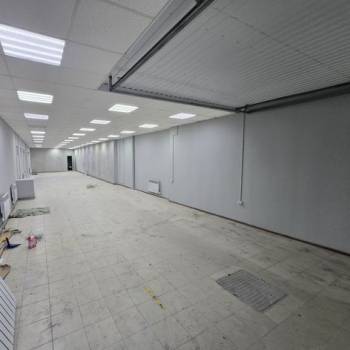 Сдается Нежилое помещение, 150 м²