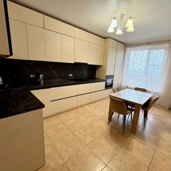 Сдается 2-х комнатная квартира, 58 м²