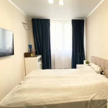 Сдается 1-комнатная квартира, 42 м²