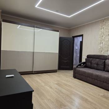 Сдается 2-х комнатная квартира, 60 м²