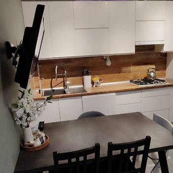 Продается 1-комнатная квартира, 72 м²