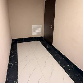 Продается 1-комнатная квартира, 43 м²