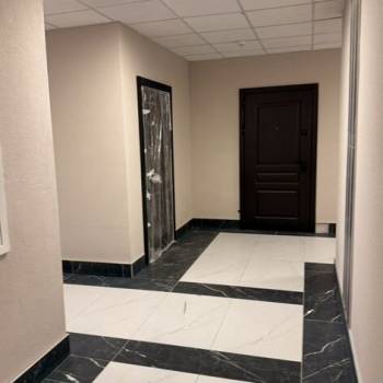 Продается 1-комнатная квартира, 43 м²