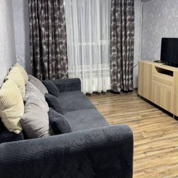 Сдается 1-комнатная квартира, 42 м²