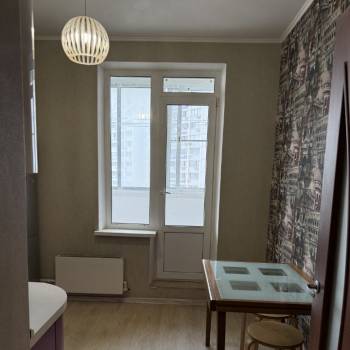 Сдается 1-комнатная квартира, 37 м²
