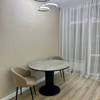 Продается 1-комнатная квартира, 38 м²