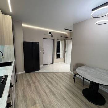 Продается 1-комнатная квартира, 38 м²
