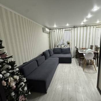 Продается Многокомнатная квартира, 62,3 м²