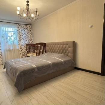 Продается Многокомнатная квартира, 62,3 м²