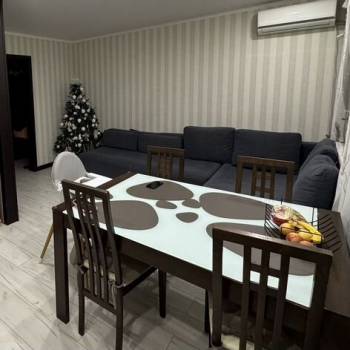 Продается Многокомнатная квартира, 62,3 м²