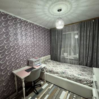 Продается Многокомнатная квартира, 62,3 м²