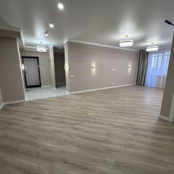 Продается 3-х комнатная квартира, 94 м²