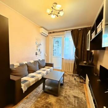 Продается 1-комнатная квартира, 18,3 м²