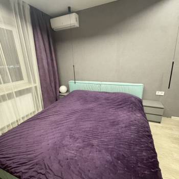 Продается Многокомнатная квартира, 77 м²