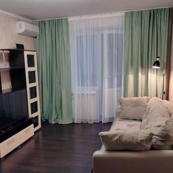 Сдается 2-х комнатная квартира, 65 м²