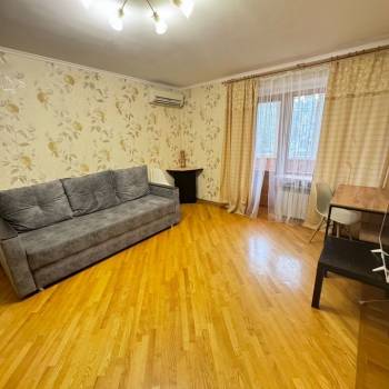 Сдается 1-комнатная квартира, 36 м²