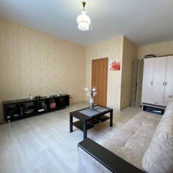Сдается 1-комнатная квартира, 38 м²