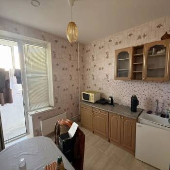 Сдается 1-комнатная квартира, 38 м²