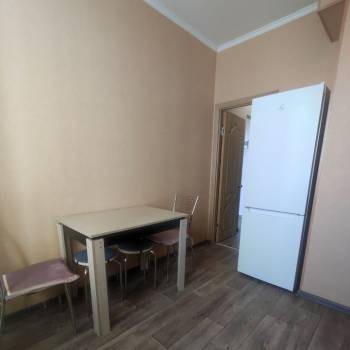 Сдается 1-комнатная квартира, 37 м²