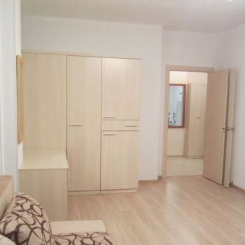 Продается 1-комнатная квартира, 42,9 м²