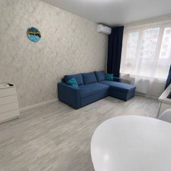 Сдается 1-комнатная квартира, 38 м²