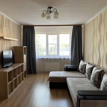 Сдается 1-комнатная квартира, 36,5 м²
