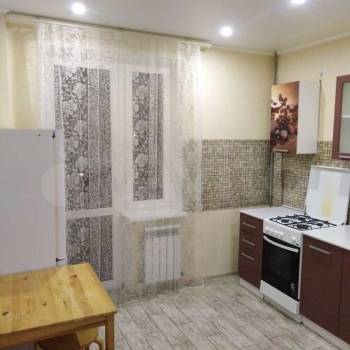 Сдается 1-комнатная квартира, 37 м²