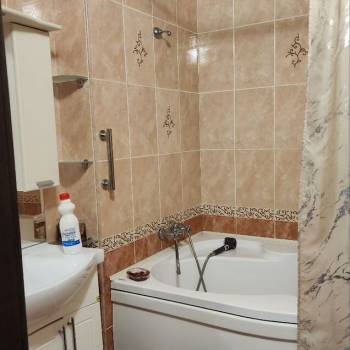 Сдается 1-комнатная квартира, 47 м²