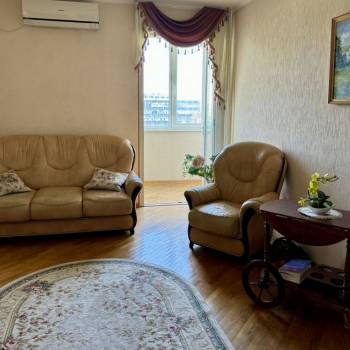 Сдается Многокомнатная квартира, 75 м²