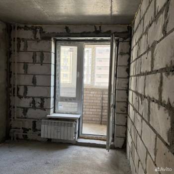 Продается 1-комнатная квартира, 37 м²