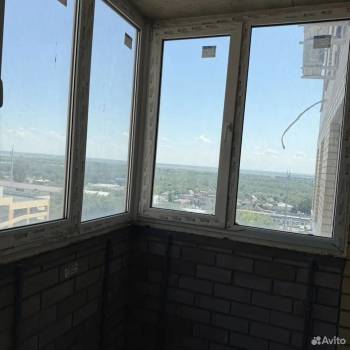 Продается 1-комнатная квартира, 37 м²