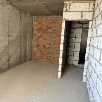 Продается 1-комнатная квартира, 37 м²