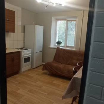 Сдается 2-х комнатная квартира, 37 м²