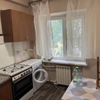 Сдается 1-комнатная квартира, 35 м²