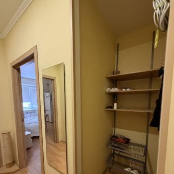Продается 1-комнатная квартира, 40 м²