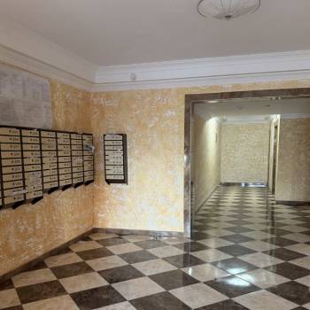 Продается 1-комнатная квартира, 40 м²