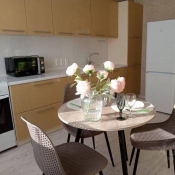 Продается 1-комнатная квартира, 45 м²