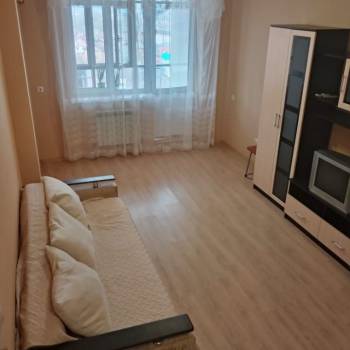 Сдается 1-комнатная квартира, 40 м²