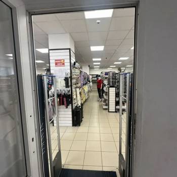 Сдается Нежилое помещение, 182 м²