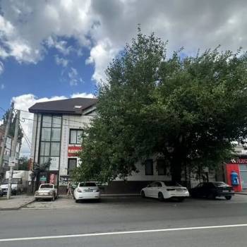 Сдается Нежилое помещение, 182 м²