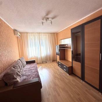 Продается 1-комнатная квартира, 39 м²