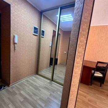 Продается 1-комнатная квартира, 39 м²