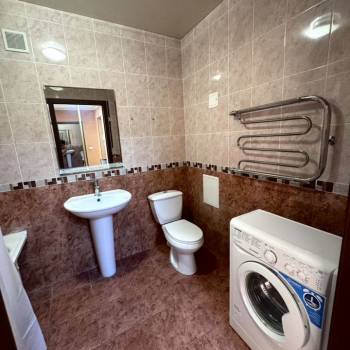 Продается 1-комнатная квартира, 39 м²