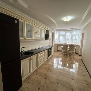 Продается 2-х комнатная квартира, 84 м²