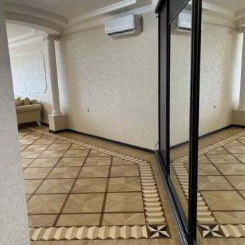Продается 2-х комнатная квартира, 84 м²