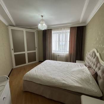 Продается 2-х комнатная квартира, 84 м²